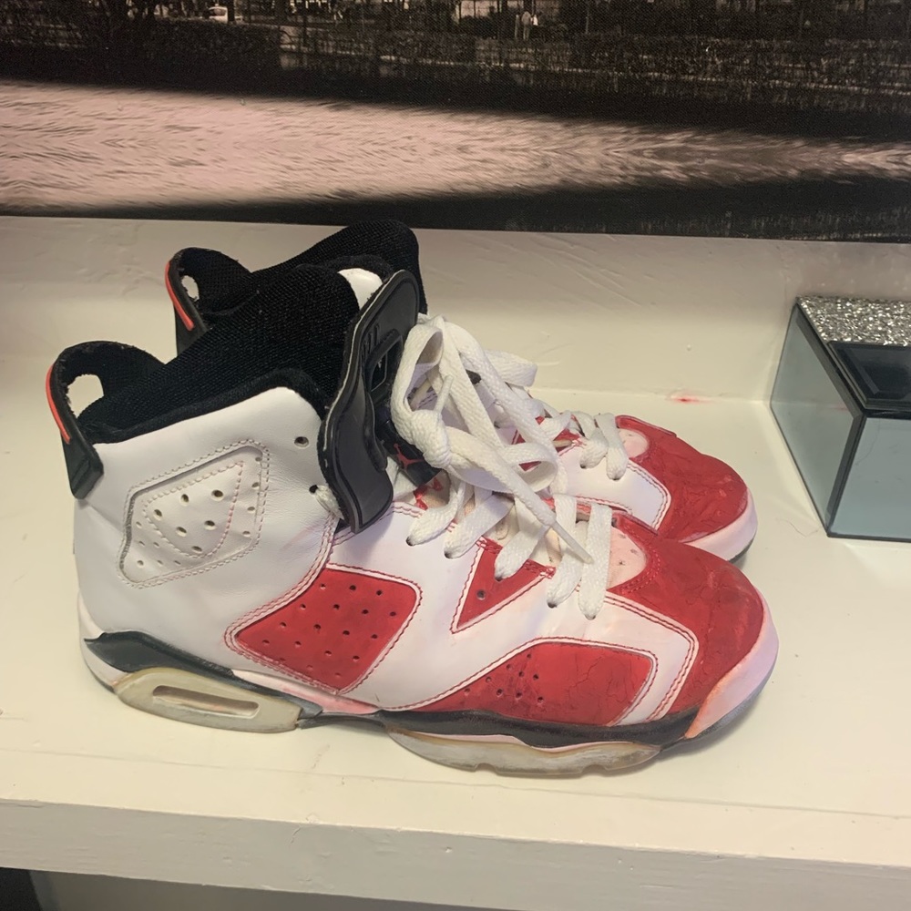 Jordan 6 size 4.5y